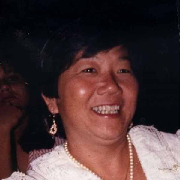 Nanami Demetrio apaga velinhas