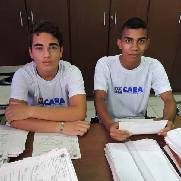 Câmara Municipal tem dois novos colaboradores do Projeto CARA