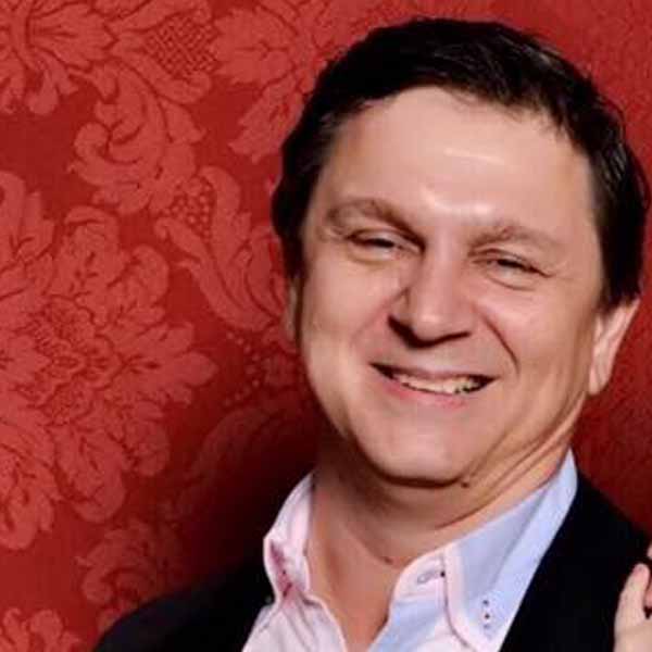 Carlos Augusto recebe os parabéns
