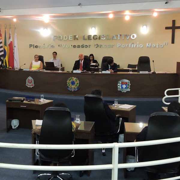 Câmara aprova convênio com a Santa Casa visando melhorias nos serviços prestados
