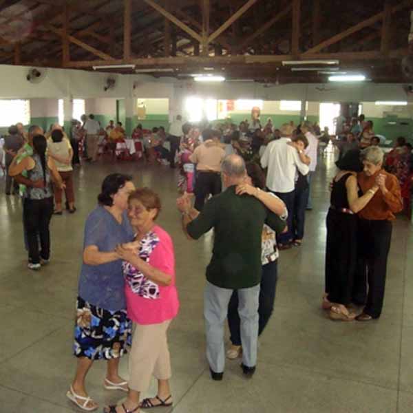 Bond Baile faz o bailão no CCI de Paraguaçu nesta sexta-feira