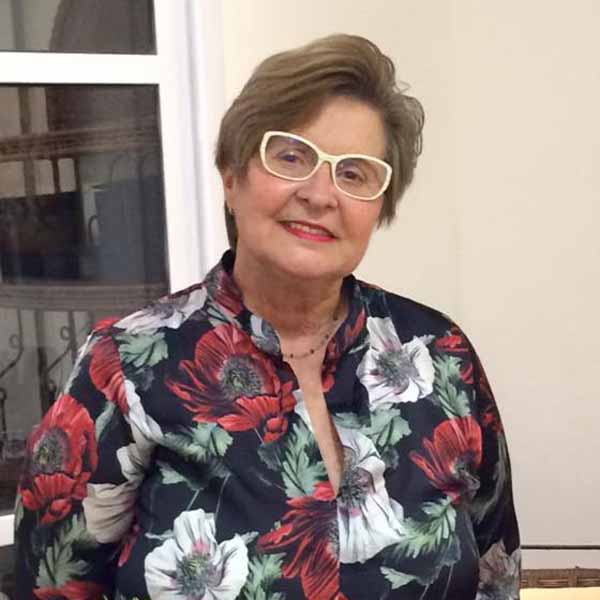 Elzinha Pacheco faz mais um ano de vida hoje