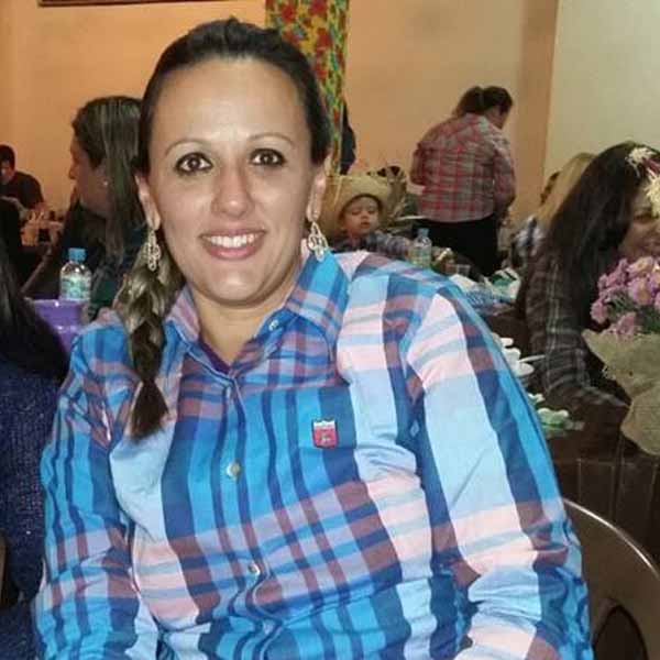 Dani Oliveira faz aniversário hoje