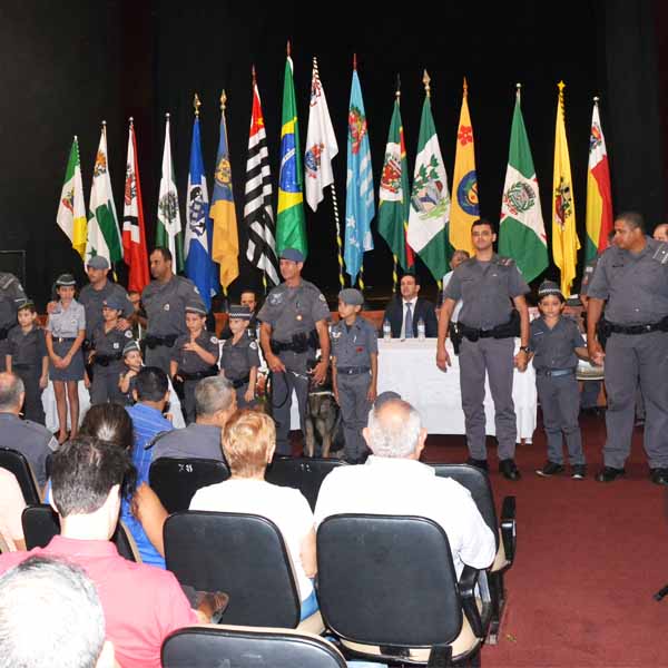 Comemoração do aniversário do 32º Batalhão da PM de Assis relembra os seus 30 anos de história