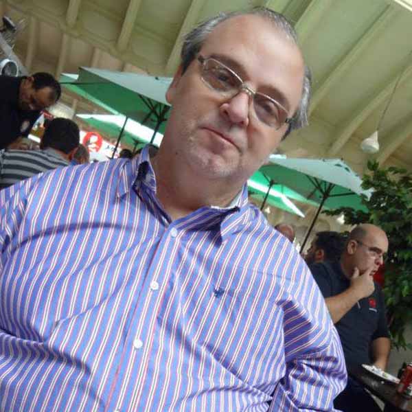 Marcos Novaes recebe os parabéns