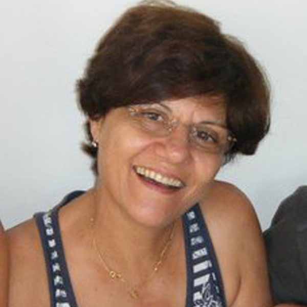 Maria Regina comemora aniversário hoje