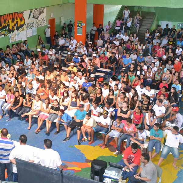Conseg Quatá leva palestra de combate ao uso de drogas para os alunos da escola Chiquinho