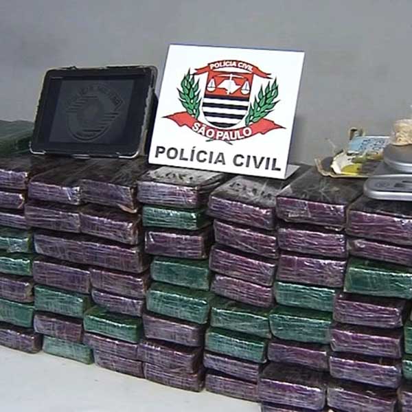 Dupla é presa com quase 100 quilos de maconha em Assis