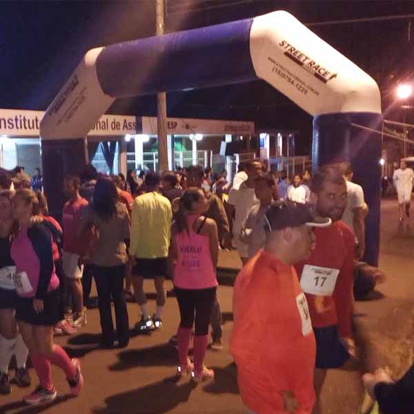 Paraguaçu Runners participa da 1º Corrida e Caminhada Noturna Ieda/Uniesp