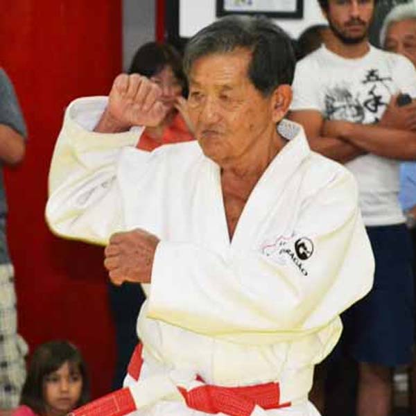 Há 70 anos praticando Judô, Sensei Isaburo Suto é um dos condutores da tocha olímpica em Paraguaçu