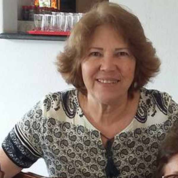 Maria Elena Benicio Bacelar festejou nesta quinta feira, a chegada de mais um ano de vida