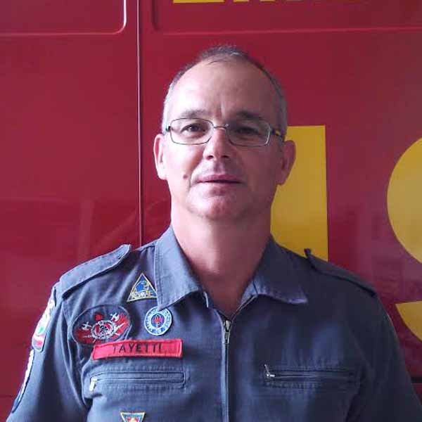 Tayetti é escolhido bombeiro do mês de maio na área do 10º GB de Marília