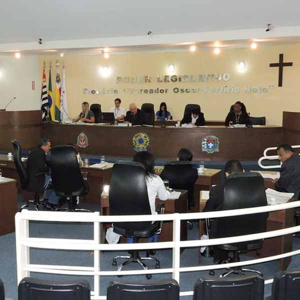 Câmara aprova projetos, entre eles o crédito de R$ 356 mil para o departamento de educação