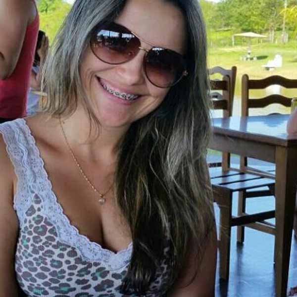 Tania Cristina recebe os parabéns