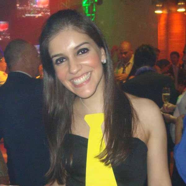 Flavia Moya festeja a chegada de mais um ano de vida