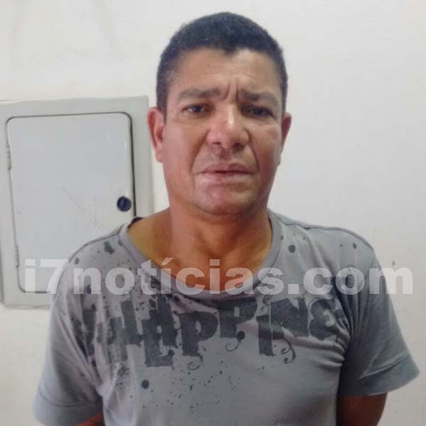 Homem confessa ter matado jovem após receber ameaças de morte