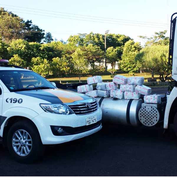 Motorista é preso com 200 tabletes de maconha em Assis