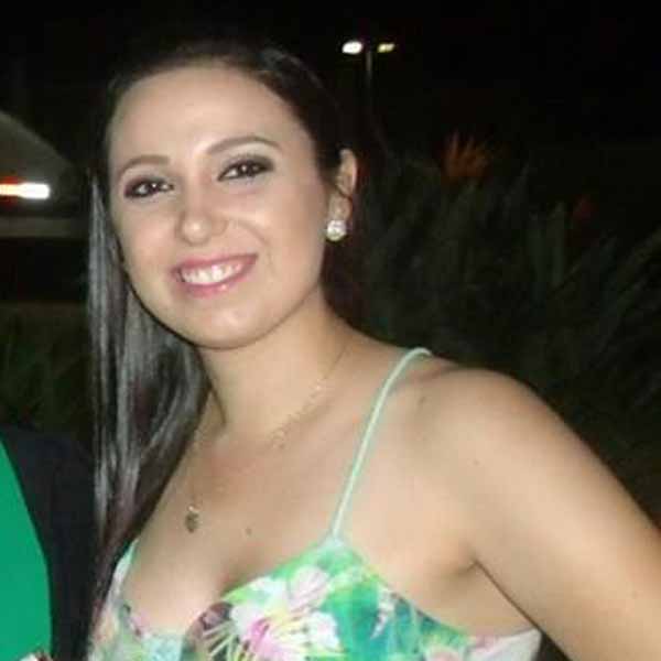 Marcelly Stefani faz aniversário nesta segunda-feira