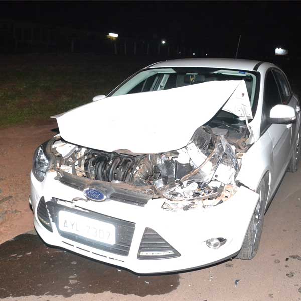 Engavetamento deixa três veículos danificados em Paraguaçu Paulista