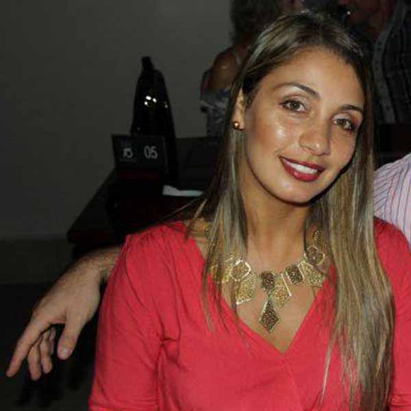 Patricia Canato recebe o carinho pelo seu aniversário