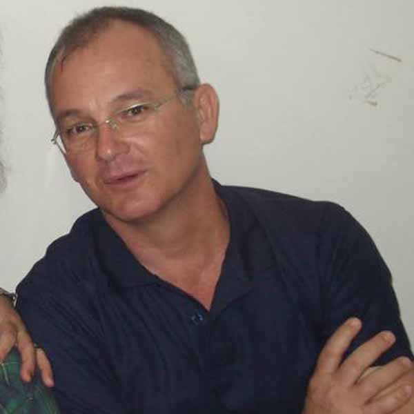 Luiz Antonio Tayetti faz aniversário.