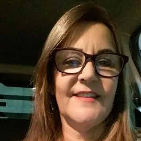 Leila Maria celebra a chegada de mais um ano de vida