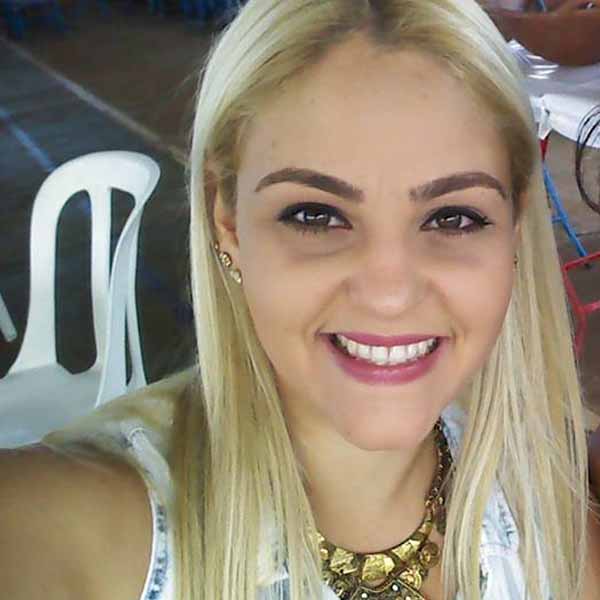 Talita Caroline recebe os parabéns