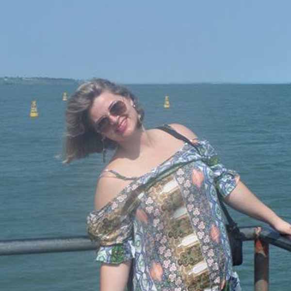 Suelen Gomes comemorou seu aniversário neste domingo
