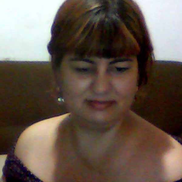 Elaine Cristina faz aniversário hoje