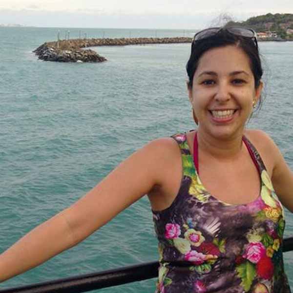 Ana Paula Antunes apaga velinhas hoje