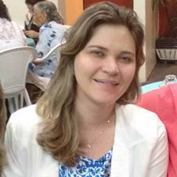 Melissa Nogueira comemora mais um ano de vida