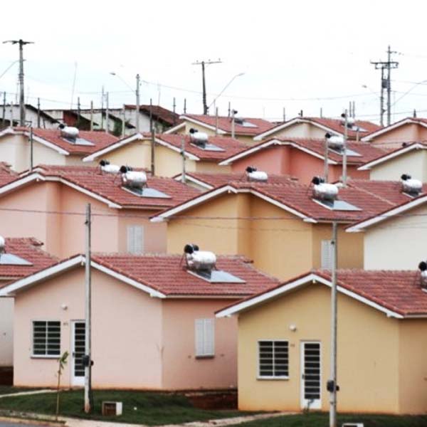Prefeitura de Assis faz esclarecimento sobre assinatura de convênio para construção de casas da CDHU