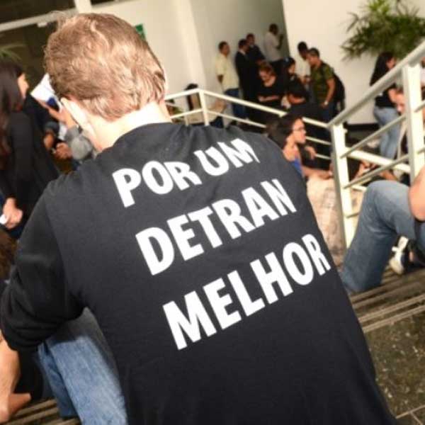 Servidores do Detran.SP suspendem paralisação