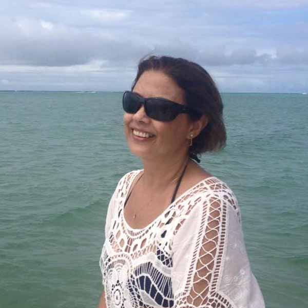 Maria do Carmo Rosa apaga velinhas