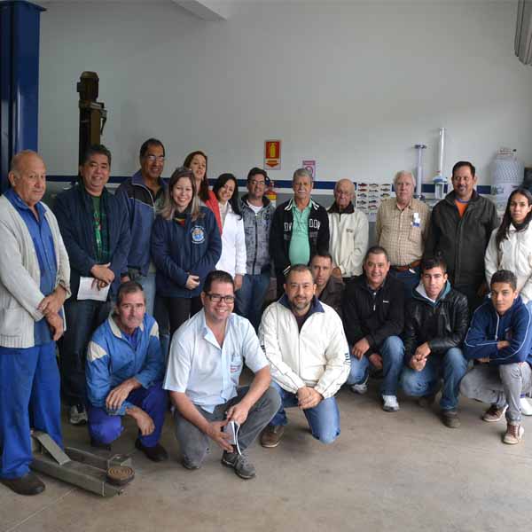 Auto Mecânica Sérgio recebe o terço empresarial