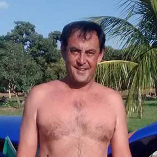 Alessandro Tubone recebe os parabéns
