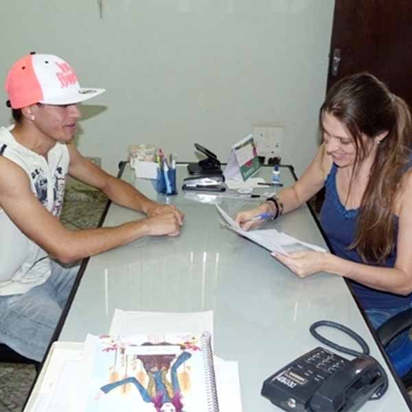 Estudantes universitários podem se inscrever para auxilio de transporte na Prefeitura de Paraguaçu