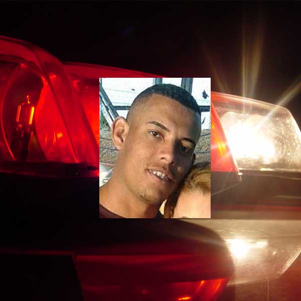 Jovem morre baleado na cabeça por dupla de moto em Marília