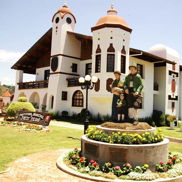 'Clube das Amigas' realiza viagem em prol da Santa Casa
