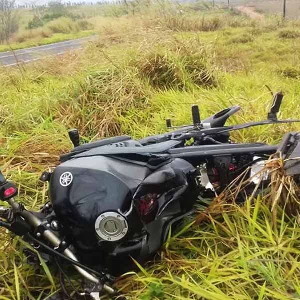 Policial militar morre em acidente entre moto e carreta em Echaporã