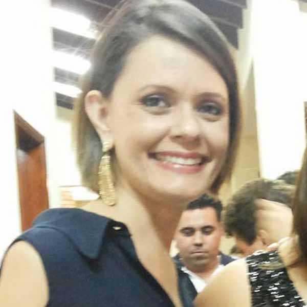 Marcia Cordeiro recebe os parabéns