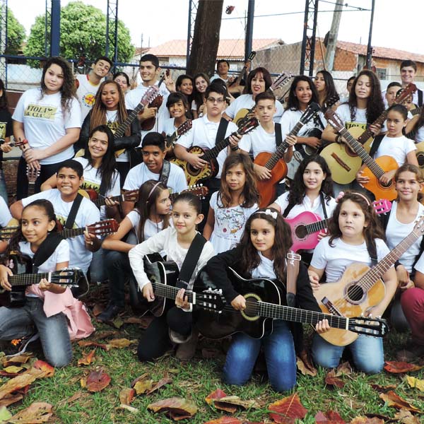 Ponto de Cultura homenageia os pais com apresentações neste sábado