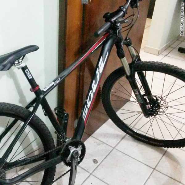 Homem tem bicicleta furtada por adolescentes em Paraguaçu Paulista
