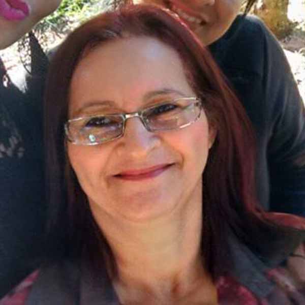 Regina Lopes celebra a chegada de mais um aniversário