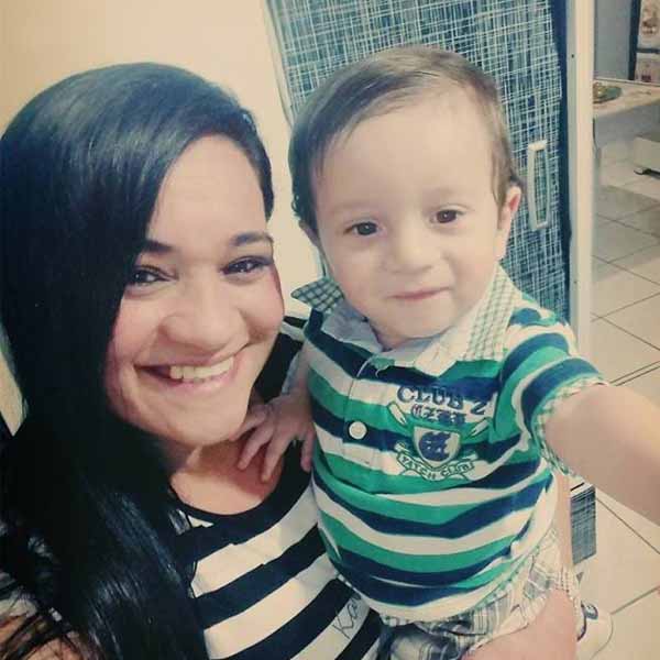 Criança diagnosticada com leucemia precisa de doações