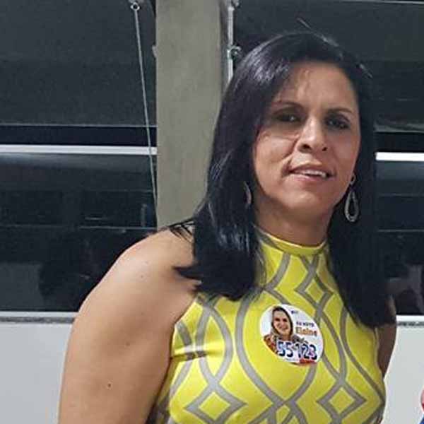 Eliana Ferreira apaga velinhas hoje