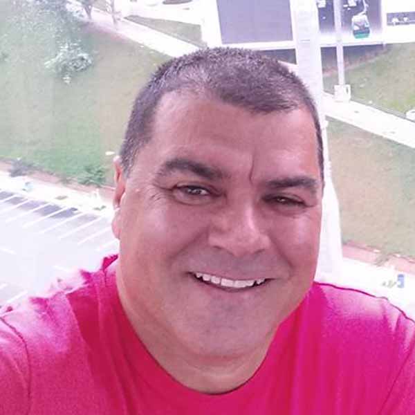 Clovis Vitoratto faz idade nova