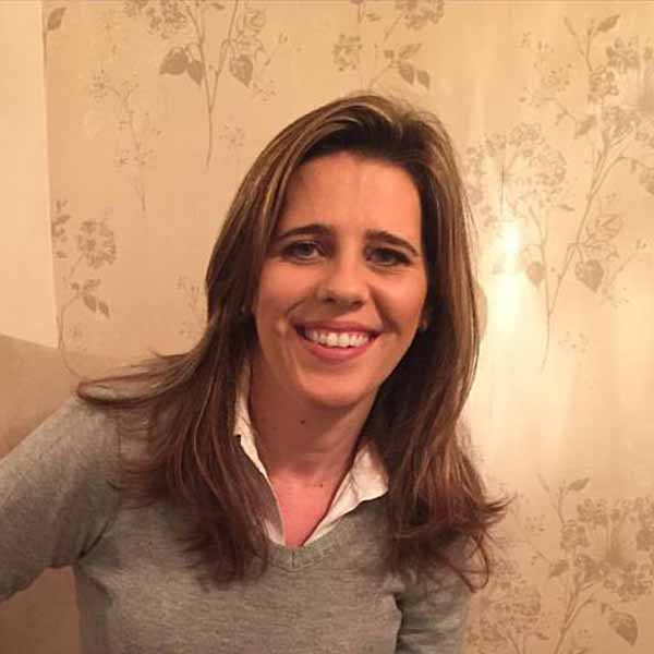 Daniela Cambraia recebe os parabéns