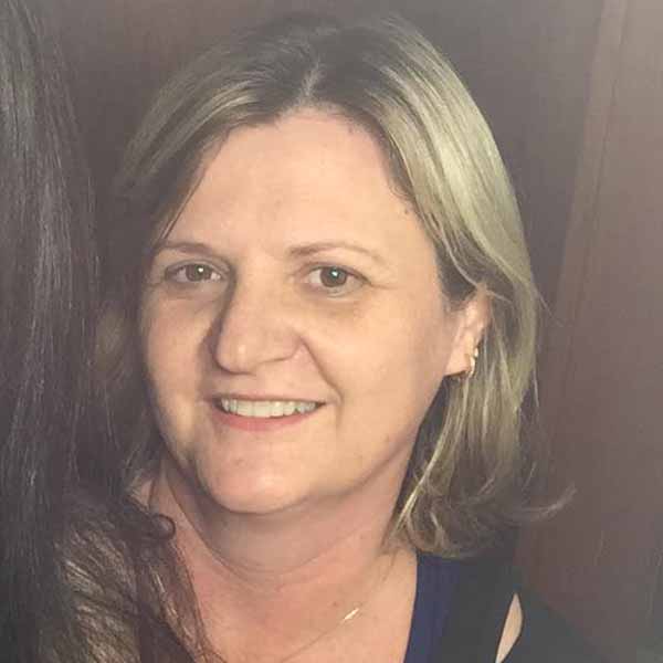 Eliangela Marson comemora seu aniversário nesta sexta-feira.