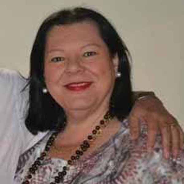 Jussara Nicolau comemora seu aniversário neste sabado.